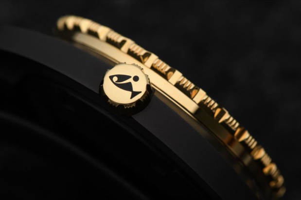 Doxa Sub  300β Sharkhunter Doxa Sub  300β Sharkhunter