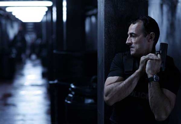 Albert Dupontel portant une IWC dans le film Chrysalis Albert Dupontel portant une IWC dans le film Chrysalis
