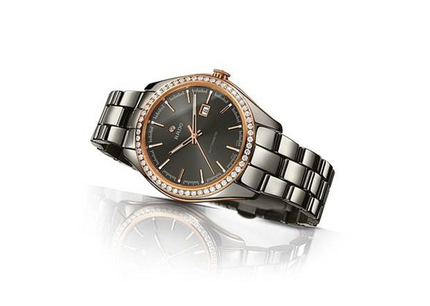 Rado HyperChrome Diamonds : céramique automatique et diamants Rado HyperChrome Diamonds : céramique automatique et diamants