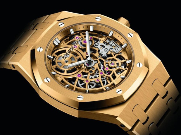 Audemars Piguet Royal Oak "Jumbo" Extra-Plat squelette en or jaune : somptueuse itération Audemars Piguet Royal Oak "Jumbo" Extra-Plat squelette en or jaune : somptueuse itération