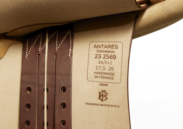 J.M. Weston s'associe au sellier Antarès pour proposer une selle en cuir Bastin J.M. Weston s'associe au sellier Antarès pour proposer une selle en cuir Bastin
