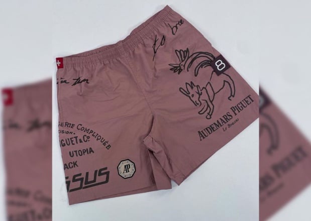 Travis Scott et Audemars Piguet : une collection de vêtements streetwear en collab' Travis Scott et Audemars Piguet : une collection de vêtements streetwear en collab'