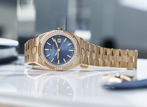 Vacheron Constantin : lancement d'une Overseas quartz en or rose 33 mm Vacheron Constantin : lancement d'une Overseas quartz en or rose 33 mm