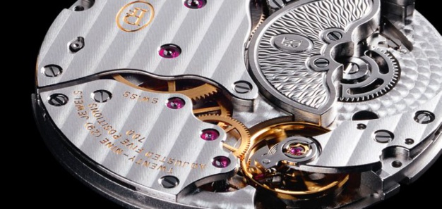Parmigiani Fleurier Tonda 1950 : un modèle ultra-design dans sa version "full gold" Parmigiani Fleurier Tonda 1950 : un modèle ultra-design dans sa version "full gold"