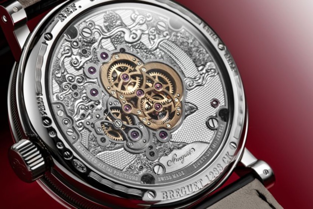 Breguet Classique Double Tourbillon Dragon : un dragon entre deux tourbillons Breguet Classique Double Tourbillon Dragon : un dragon entre deux tourbillons