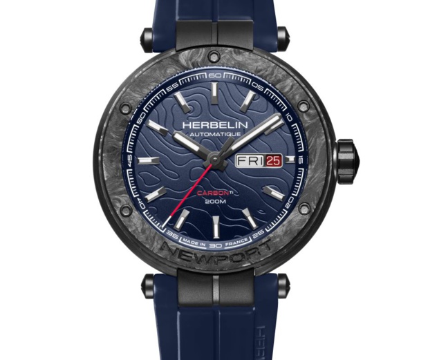 Herbelin Newport Carbone Titane Jour-Date : une belle sportive qui se fait plus citadine Herbelin Newport Carbone Titane Jour-Date : une belle sportive qui se fait plus citadine