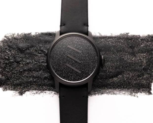 Régulateur Louis Erard x Olivier Mosset : oeuvre d'heure Régulateur Louis Erard x Olivier Mosset : oeuvre d'heure