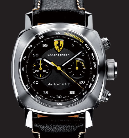 Ferrari Scuderia by Officine Panerai présente un chronographe chronomètre de 40 mm