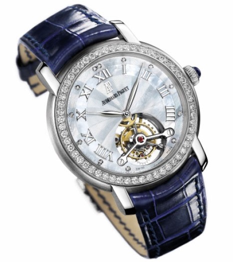 Honneur aux dames chez Audemars Piguet : un Tourbillon et un Tourbillon Chronographe dans la collection Jules Audemars