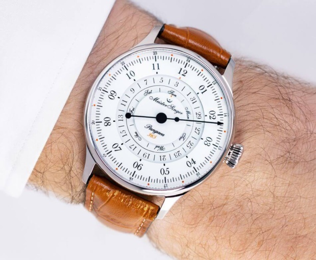MeisterSinger Pangaea Day Date 365 : l'heure dans le rétro