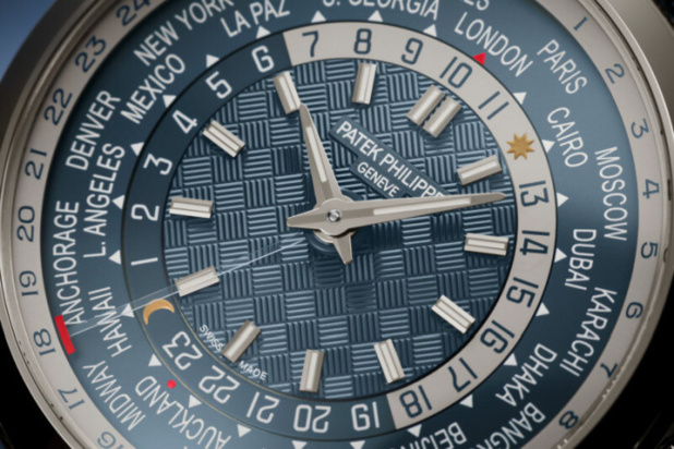 Patek Philippe Heure Universelle 5330G-001 : une nouvelle génération d'HU entre en catalogue !