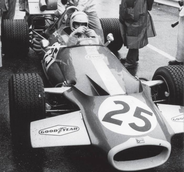 Raidillon revisite les bandes racing sur ses nouveautés de la rentrée 2015 Raidillon revisite les bandes racing sur ses nouveautés de la rentrée 2015