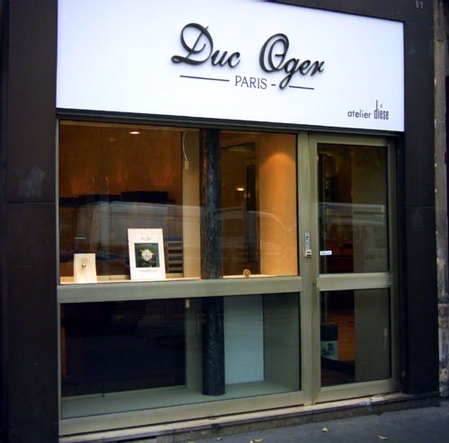 Duc Oger inaugure sa première boutique à Paris dans le 3ème arrondissement