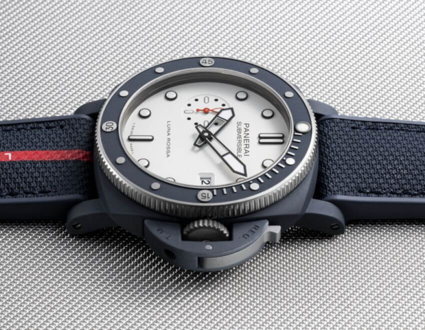 Panerai Submersible QuarantaQuattro Luna Rossa Ti-Ceramitech : pour poignets marins