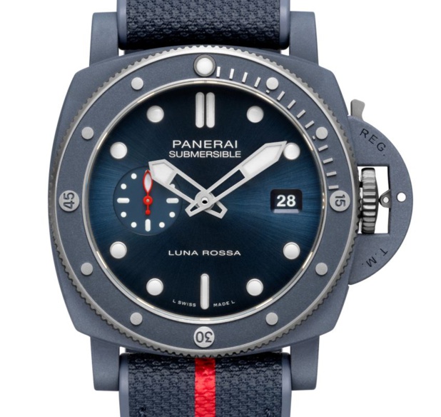 Panerai Submersible QuarantaQuattro Luna Rossa Ti-Ceramitech : pour poignets marins