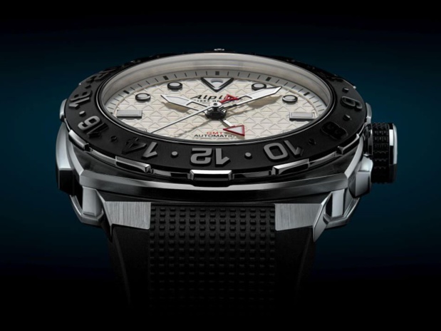Alpina Seastrong Diver Extreme Automatic GMT : un dual time "outdoor" et "compact"