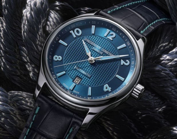 Frédérique Constant Classics Runabout Automatic : pour la première fois sur cadran bleu électrique ! Frédérique Constant Classics Runabout Automatic : pour la première fois sur cadran bleu électrique !