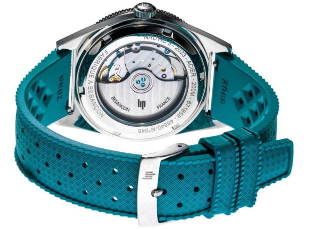 Lip Nautic 3 : une plongeuse au cadran bleu océan Lip Nautic 3 : une plongeuse au cadran bleu océan