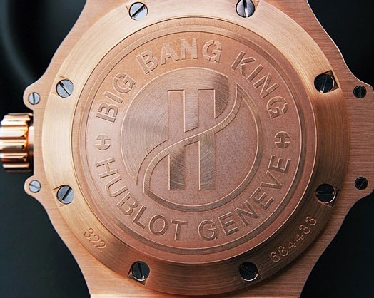 Hublot Big Bang King en or et céramique : une plongeuse somptueuse et très luxueuse