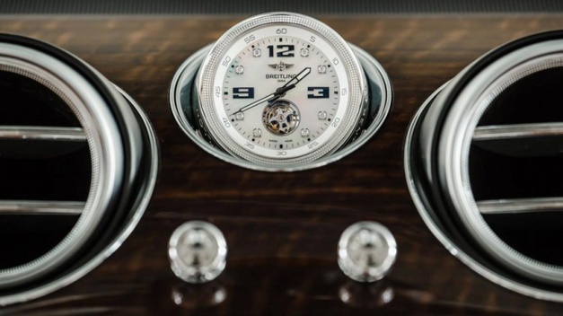Bentley Bentayga, un SUV à l'heure Breitling Bentley Bentayga, un SUV à l'heure Breitling