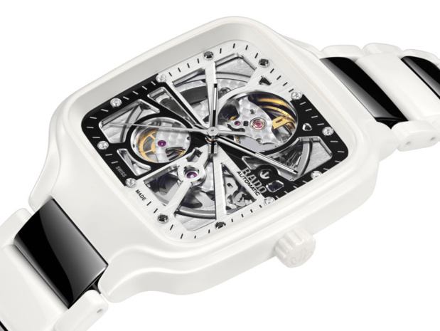 Rado True Square Open Heart Limited Edition : noir et blanc et vice versa Rado True Square Open Heart Limited Edition : noir et blanc et vice versa