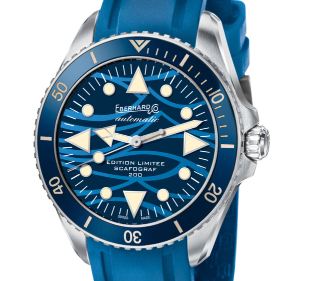 Eberhard Scafograf 200 : édition limitée à 137 exemplaires avec cadran "onde bleue" Eberhard Scafograf 200 : édition limitée à 137 exemplaires avec cadran "onde bleue"