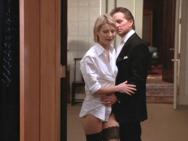 Meurtre parfait : Gwyneth Paltrow porte une Panthère de chez Cartier Meurtre parfait : Gwyneth Paltrow porte une Panthère de chez Cartier