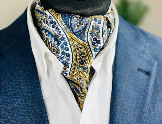 La lavallière : un accessoire délicieusement suranné ! La lavallière : un accessoire délicieusement suranné !