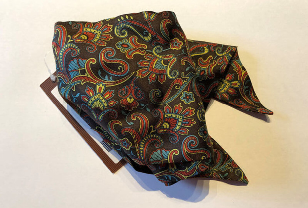 La lavallière : un accessoire délicieusement suranné ! La lavallière : un accessoire délicieusement suranné !