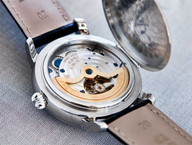 Frédéric Constant Classic Manufacture Moonphase