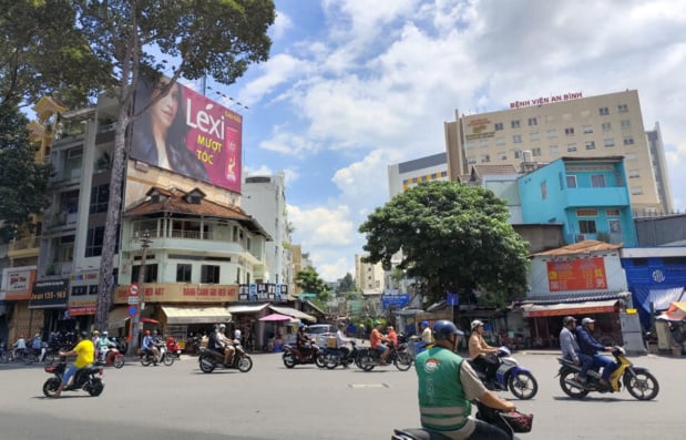 Quand la sélection du GPHG s'arrête à Hô Chi Minh ville au Vietnam : énorme succès ! Quand la sélection du GPHG s'arrête à Hô Chi Minh ville au Vietnam : énorme succès !