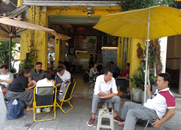 Quand la sélection du GPHG s'arrête à Hô Chi Minh ville au Vietnam : énorme succès ! Quand la sélection du GPHG s'arrête à Hô Chi Minh ville au Vietnam : énorme succès !