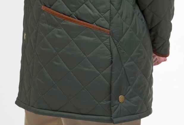 Barbour célèbre les 30 ans de la Liddesdale, son emblématique veste matelassée Barbour célèbre les 30 ans de la Liddesdale, son emblématique veste matelassée