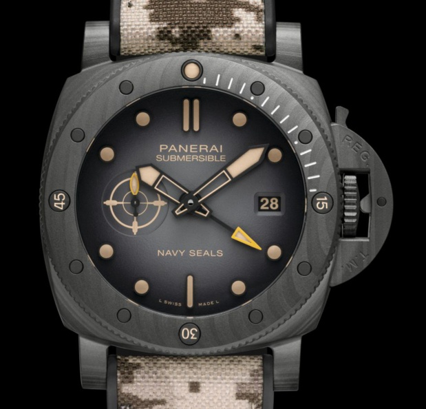 Panerai Submersible QuarantaQuattro GMT Navy Seals Carbotech Panerai Submersible QuarantaQuattro GMT Navy Seals Carbotech