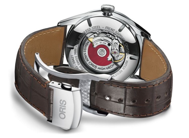 Oris Artix Pointer Moon Date Bicolore : de l'or acier qui déphase... de Lune Oris Artix Pointer Moon Date Bicolore : de l'or acier qui déphase... de Lune