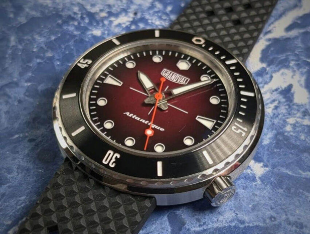 Grandval Atlantique Diver 2.0 : une très belle évolution du modèle d'origine Grandval Atlantique Diver 2.0 : une très belle évolution du modèle d'origine