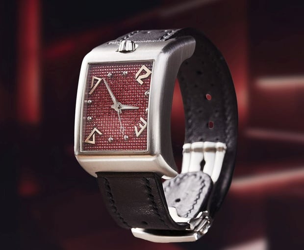 Qartel : une montre au cadran "décalé" d'un quart pour la moto Qartel : une montre au cadran "décalé" d'un quart pour la moto