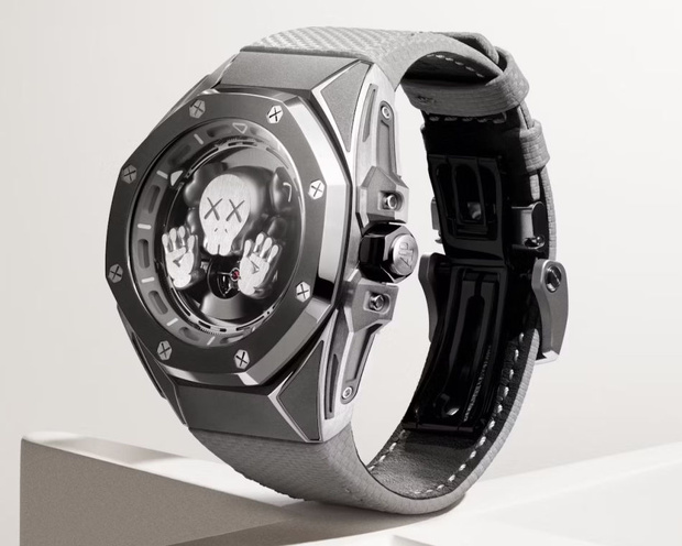 Royal Oak Concept Tourbillon "Companion" AP x KAWS Royal Oak Concept Tourbillon "Companion" AP x KAWS