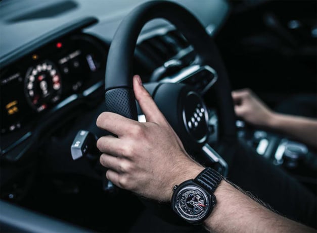 SevenFriday V3/01 : sur les chapeaux de roue SevenFriday V3/01 : sur les chapeaux de roue