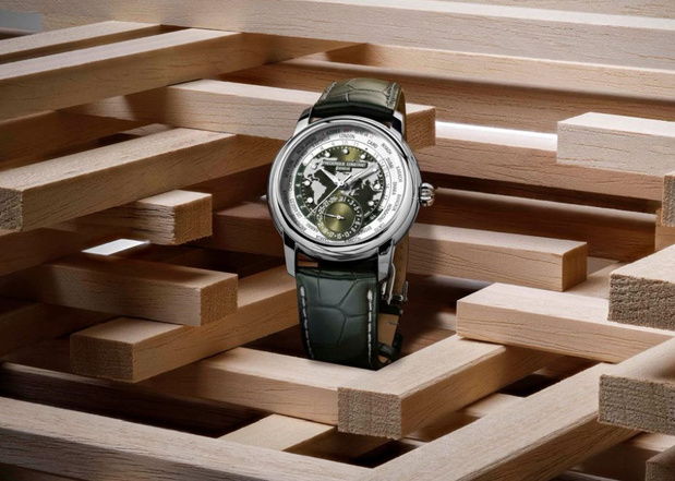 Frederique Constant Classic Worldtimer Manufacture : le retour du vert Frederique Constant Classic Worldtimer Manufacture : le retour du vert