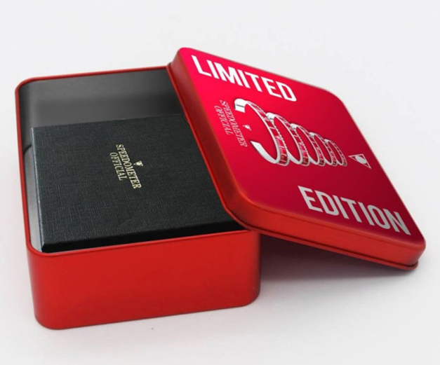 Speedometer Official : la version rouge pour noël 2015 Speedometer Official : la version rouge pour noël 2015