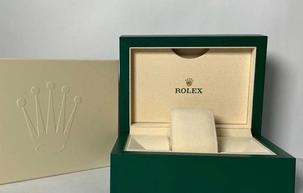 L'ancien coffret qui sort de production L'ancien coffret qui sort de production