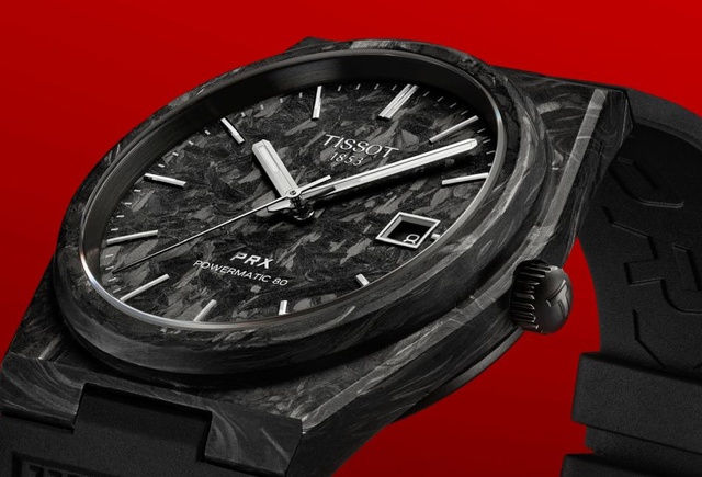 Tissot PRX en carbone forgé : une belle sportive-chic abordable et légère Tissot PRX en carbone forgé : une belle sportive-chic abordable et légère