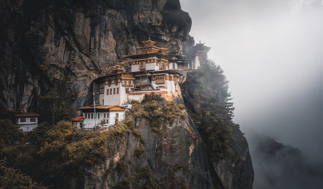 Panerai Submersible GMT Titanio Mike Horn : pour une expérience exceptionnelle au Bhoutan Panerai Submersible GMT Titanio Mike Horn : pour une expérience exceptionnelle au Bhoutan