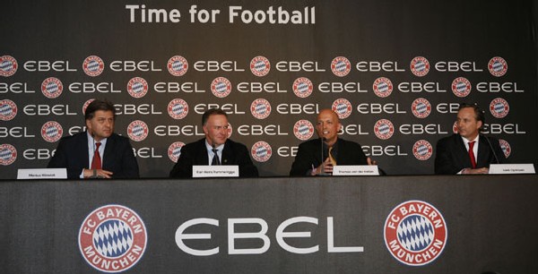 La marque Ebel associe son nom à celui du Bayern de Munich et créé une montre spéciale football ! La marque Ebel associe son nom à celui du Bayern de Munich et créé une montre spéciale football !
