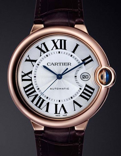 La Ballon bleu de Cartier en or rose se pare d'un bracelet en