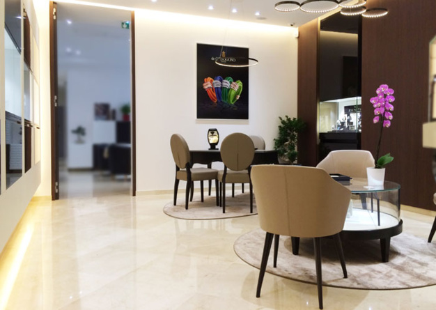 Hu Horlogerie : très belle nouvelle adresse horlogère à Paris Hu Horlogerie : très belle nouvelle adresse horlogère à Paris