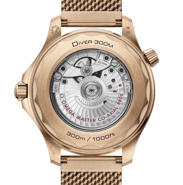 Omega Seamaster Diver 300M bronze gold : quand le bronze offre la chaleur de l'or rose Omega Seamaster Diver 300M bronze gold : quand le bronze offre la chaleur de l'or rose