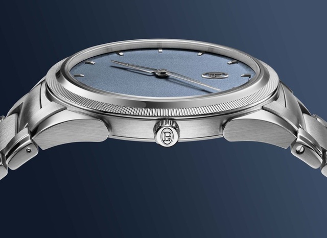 Parmigiani Fleurier Tonda PF : cadran bleu minéral pour une version de 40 mm toute en platine Parmigiani Fleurier Tonda PF : cadran bleu minéral pour une version de 40 mm toute en platine
