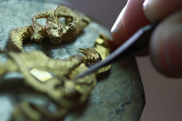 Corum Golden Bridge Dragon & Phoenix Corum Golden Bridge Dragon & Phoenix